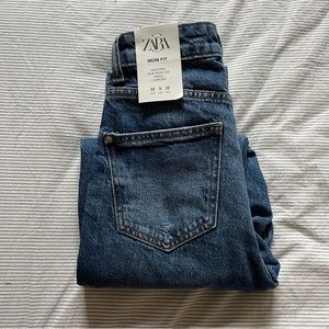 Zara Mom Fit Jeans